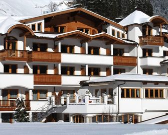 Auenhotel - Tux - Clădire