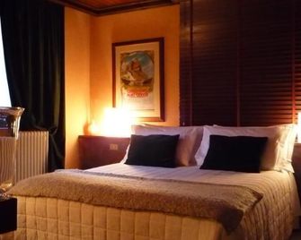 Le Samovar Guest House - Breuil-Cervinia - Camera da letto