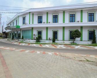 Airy Syariah Mentok Depati Amir 7 Bangka Barat - Muntok - Edificio