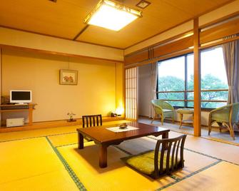Satsuki Bessou - Tamana - Dining room