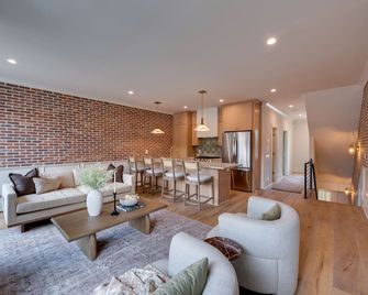 Eclipse - Ultra High End Finishes - Rooftop Patio - Nashville - Living room