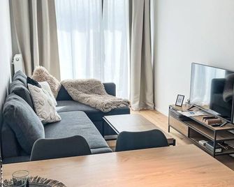 Beautiful apartment for 4 people with WIFI, TV, terrace and panoramic view - Dvůr Králové nad Labem - Living room