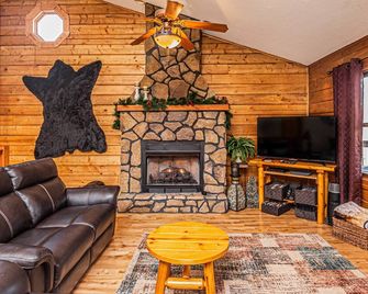 Bear Paws - Oakland - Sala de estar