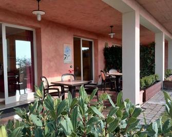 La Chioma di Berenice Garda Residence - Toscolano-Maderno - Patio