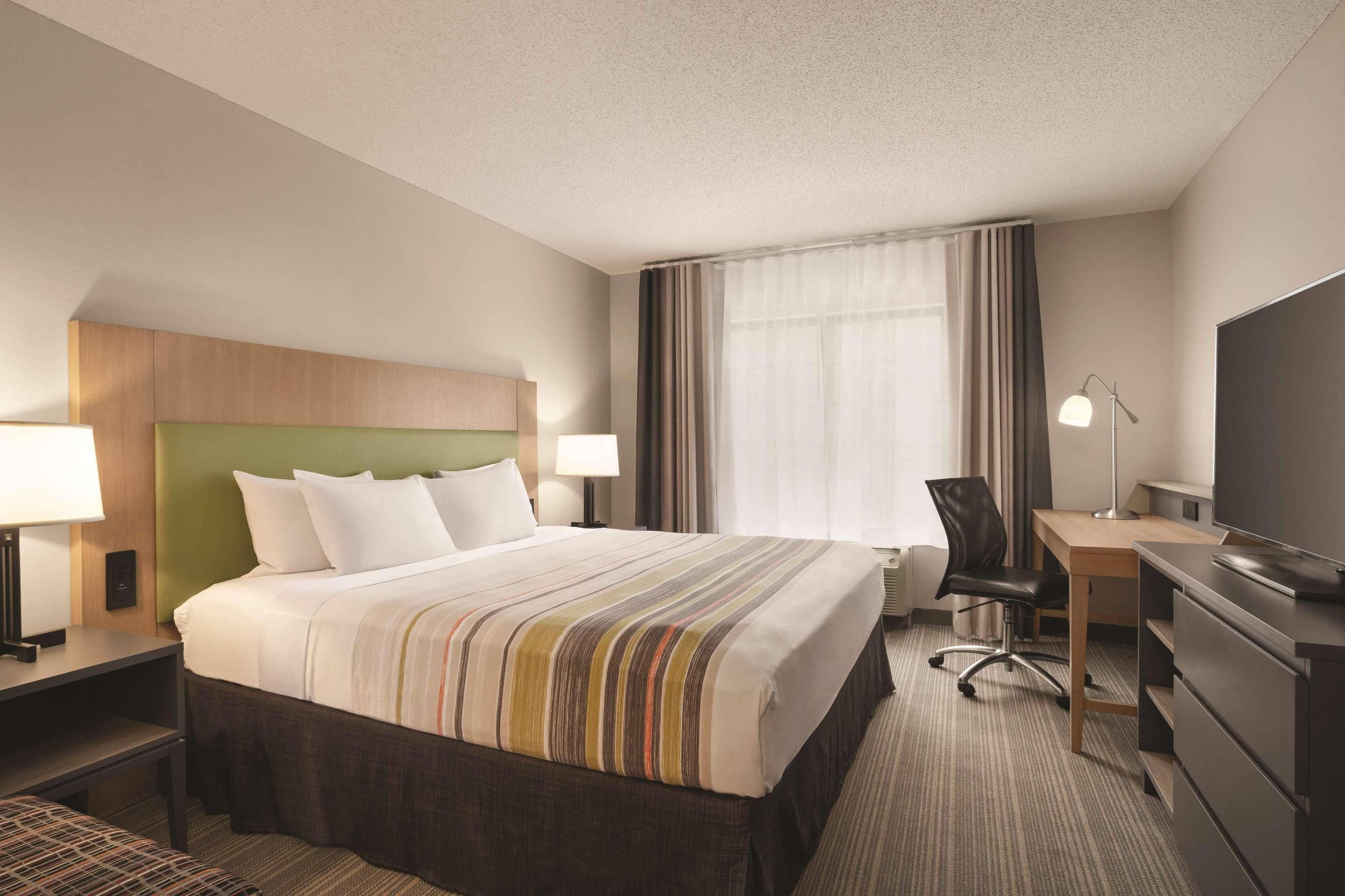 Country Inn & Suites by Radisson RaleighDurham Air - Morrisville - Schlafzimmer