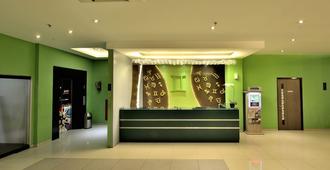 Zodiak Mt Haryono By Kagum Hotels - Jakarta