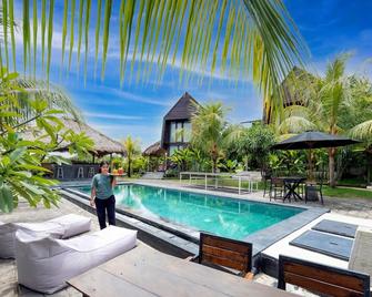 Bb Garden Resort - North Kuta - Pool