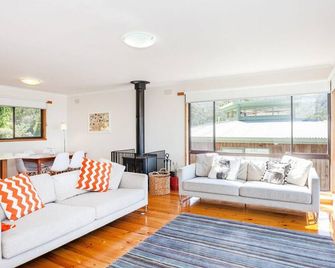 Kennett Bach - Wye River - Sala de estar