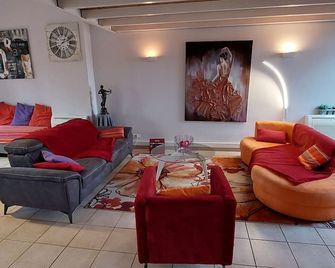 Le Loft De La Robine 110m2 - Narbonne - Living room