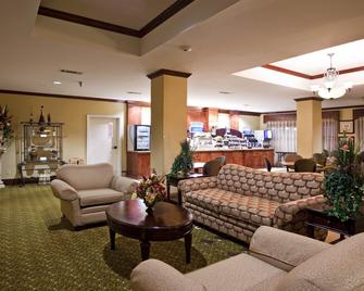 Holiday Inn Express Clanton - Клентон - Лоббі
