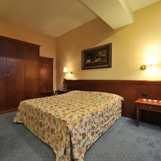 Hotel Antares image 1