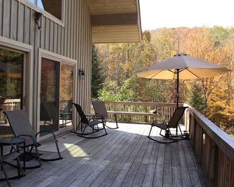 Perfect Design & Location for the VT Experience. 'Hope Upon, Up Above' - Woodstock - Balkon