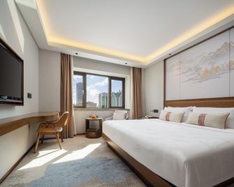 Guangdong Hotel - Guangzhou