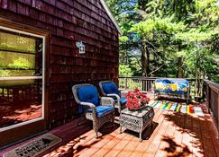 Hill Top Retreat Cottage With Amazing Views - Waynesboro - Balkon