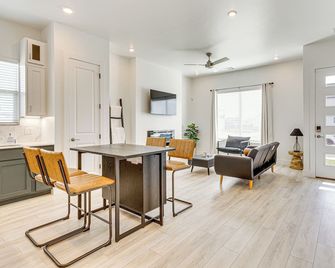 Pool Access & Private Yard: Oklahoma City Retreat - Oklahoma City - Salle à manger