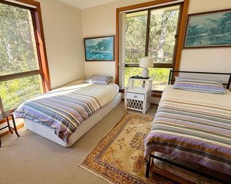 Dalesview Retreat - Bring your own linen - South West Rocks