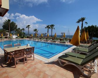 Valeri Beach Hotel - Kemer - Bể bơi