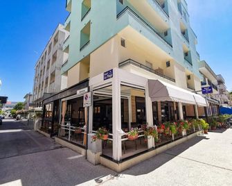 Hotel La Plage - קתוליקה - בניין