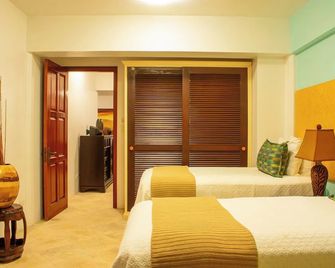 Sheriva Luxury Villas and Suites - West End Village