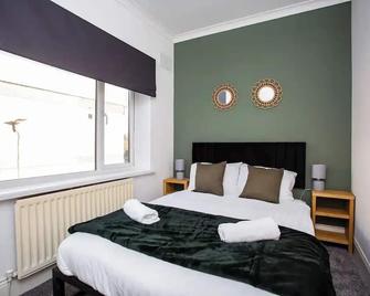 Roberts House By #shortstaysaway - Blyth - Bedroom