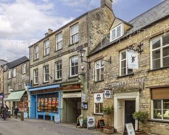 Dog Friendly Apartment - The Miller's Snug at Cowley House - Cirencester - Building