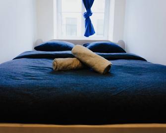 Lighthouse Hostel & Rooms - Riga - Quarto