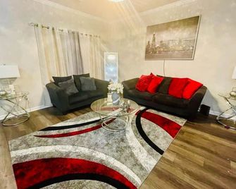 The Aristocrat's Abode - Stockbridge - Living room