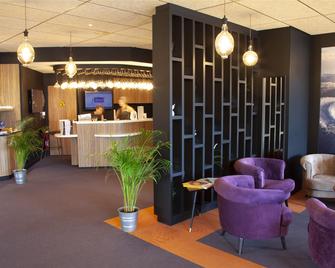 Campanile Clermont Ferrand Nord Riom - Riom - Lobby