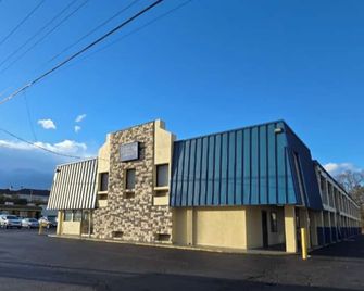 캐피톨 인 바이 벨빌라 리치먼드 공항 VA - 샌드스턴 - 건물