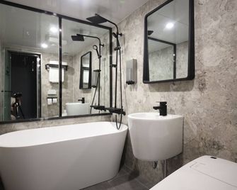 Gorilla Hotel - Wonju - Baño