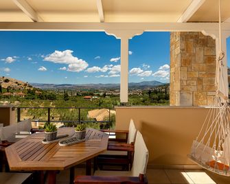 Anthemion Suites & Villas - נפפיליון - מרפסת