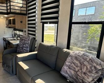 Prairie Dog Perch Tiny Home - Interior