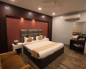 Hotel Mandakini Royale - Kanpur