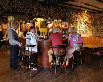 The George Inn - Wells - Bar