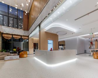 Home Inn Style (Gold Standard) - Huzhou Dongwu Intime City Yishang Street Branch - Huzhou - Lobby