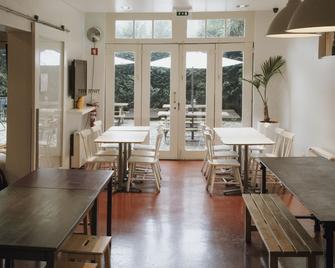 دار ضيافة بورتو سبوت - بورتو - مطعم