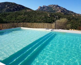 Casagliana Suite Resort - Olbia - Piscina