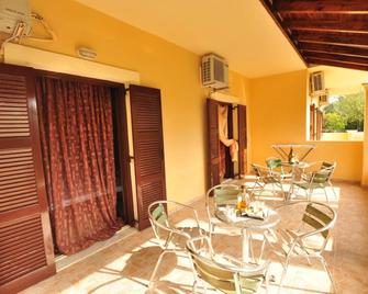 Laskaris Studios - Dassia - Patio