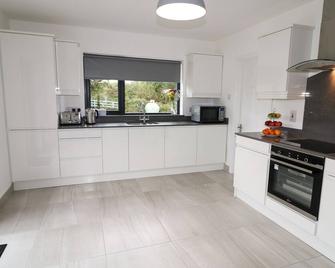 Gatehouse - Moville - Kitchen