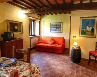 Apartment in Radda With Garden - Radda In Chianti - Sala de estar