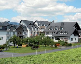 Hotel zum Rehberg - Kastellaun - Edificio