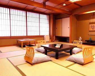 Kinosaki Onsen Shinonomesou - טויואוקה