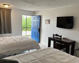 Ballparks Inn - Branson - Schlafzimmer