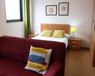 Apartamentos Turísticos Cancelas by Bossh Hotels - Santiago de Compostela - Schlafzimmer