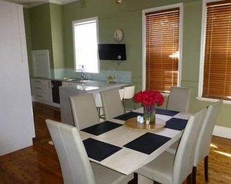 'Luxury on Wyse' - A minute's walk to Dean St. - Albury - Jídelna