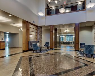 Drury Inn & Suites Phoenix Happy Valley - Phoenix - Lobby