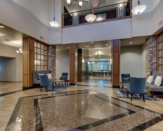 Drury Inn & Suites Phoenix Happy Valley - פיניקס - לובי