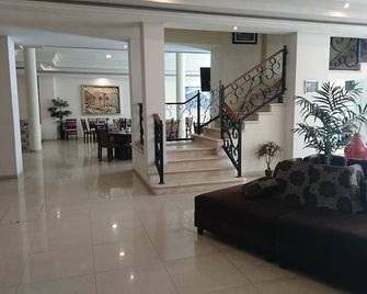 Savoy Express - Torreón - Aula