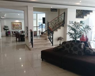 Savoy Express - Torreón - Lobby