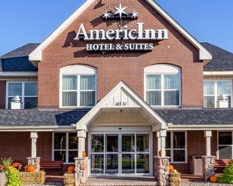 AmericInn by Wyndham Burnsville - Burnsville - Gebäude